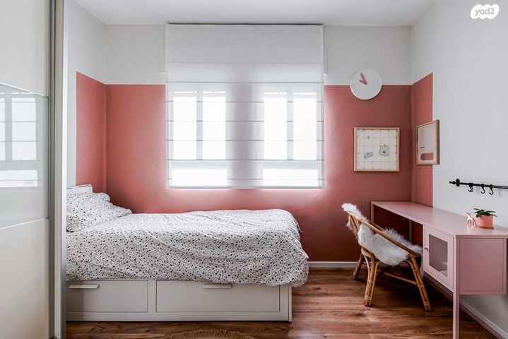 דו משפחתי, אורנית