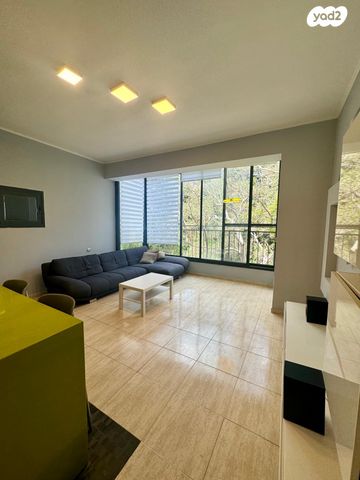 דירה, שדרות מוצקין, תל אביב יפו