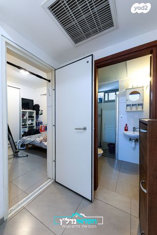 דירה, הסירה, יבנה