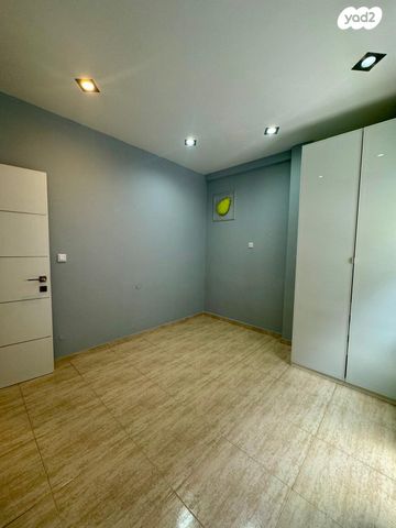 דירה, שדרות מוצקין, תל אביב יפו