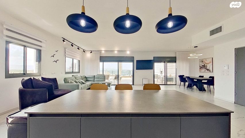 גג/ פנטהאוז, אלישע הנביא, מודיעין מכבים רעות