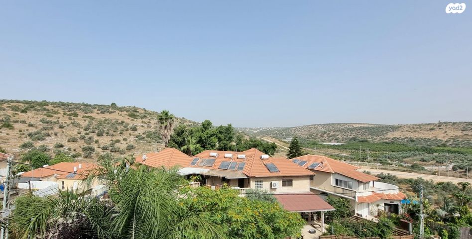 דו משפחתי, שערי תקווה