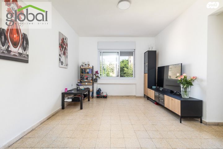 דירה, משה ברזני, ארמון הנציב, תלפיות מזרח, ירושלים