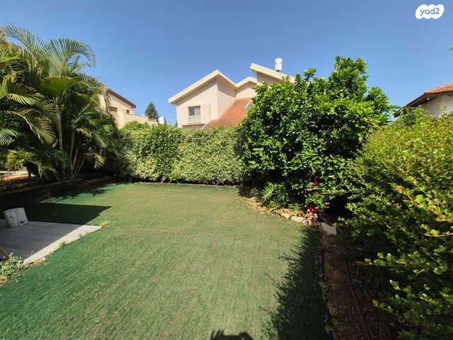 בית פרטי/ קוטג', אורנית