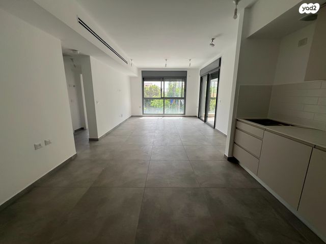 דירה, קריניצי 51, שכונת יהלום, מרכז העיר ב, רמת גן