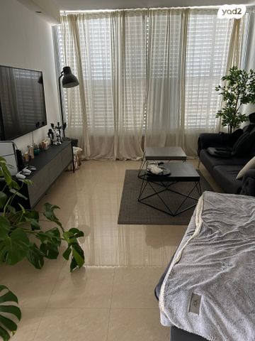 דירה, וולקני, חולון