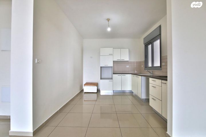 דירה, צה"ל, משכנות האומנים, קרית מוצקין