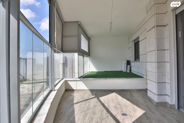 דירה, צה"ל, משכנות האומנים, קרית מוצקין