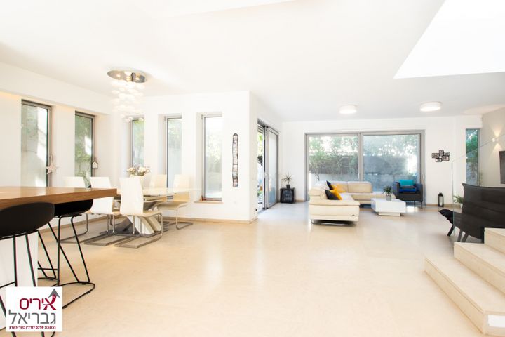 בית פרטי/ קוטג', הוד השרון