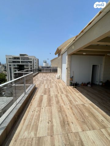 גג/ פנטהאוז