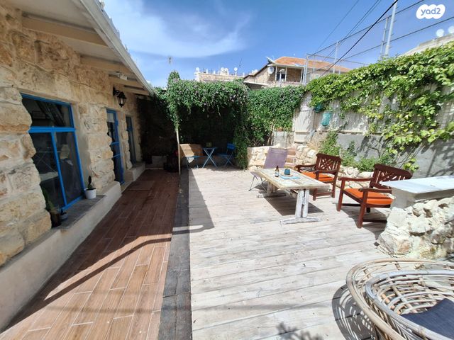 דירת גן, יוחנן הקדוש, ואדי נסנאס, חיפה