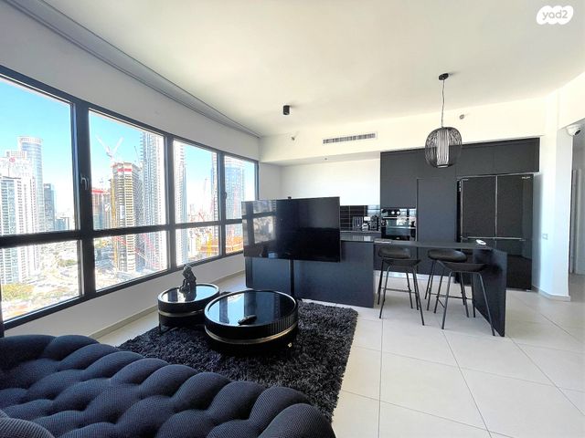 דרך מנחם בגין 158