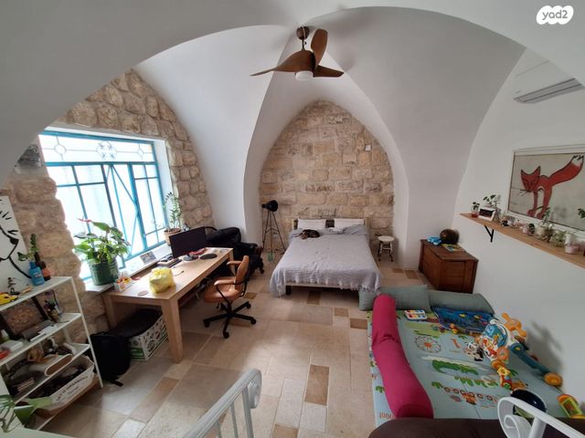 דירת גן, יוחנן הקדוש, ואדי נסנאס, חיפה