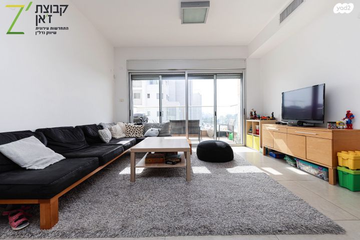 דירה, רחבעם זאבי, גליל ים (מתחם הכוכבים), הרצליה