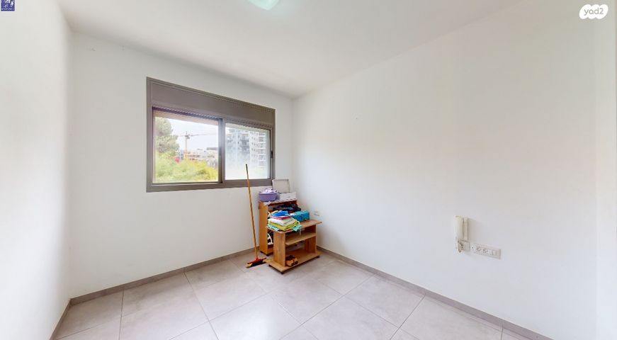 דירה, איתמר, חרוזים, רמת גן