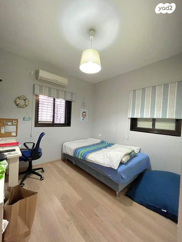 דירה, מטולה, קרית שרת מערב, חולון