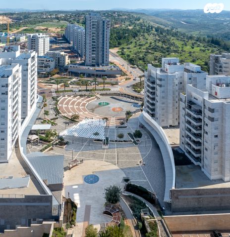 חנויות/ שטח מסחרי, נחל אלכסנדר, צור יצחק