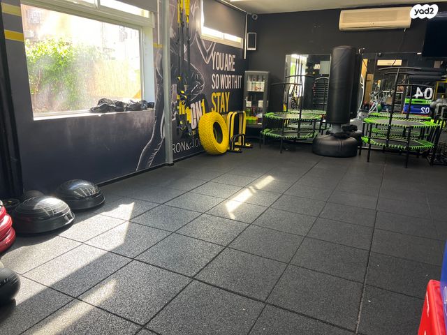 סטודיו, רחובות