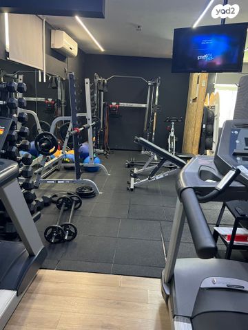 סטודיו, רחובות