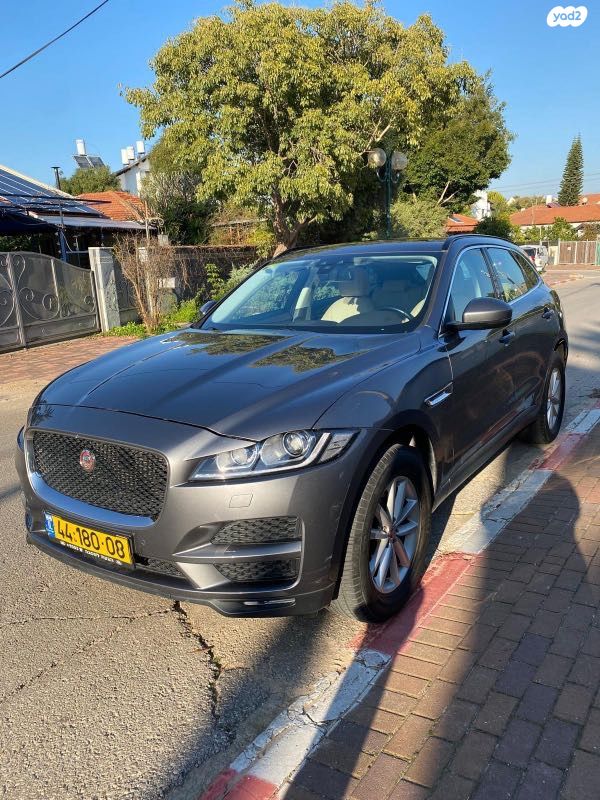 יגואר F-Pace