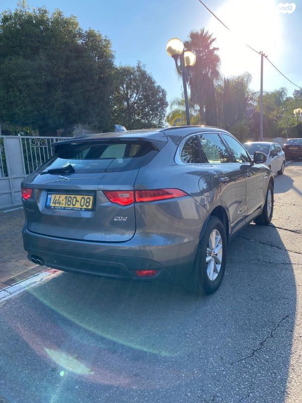 יגואר F-Pace