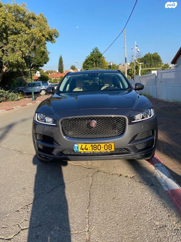 יגואר F-Pace