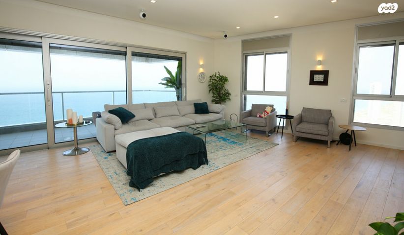 דירה, יוסף לפיד, גלי הים, נתניה