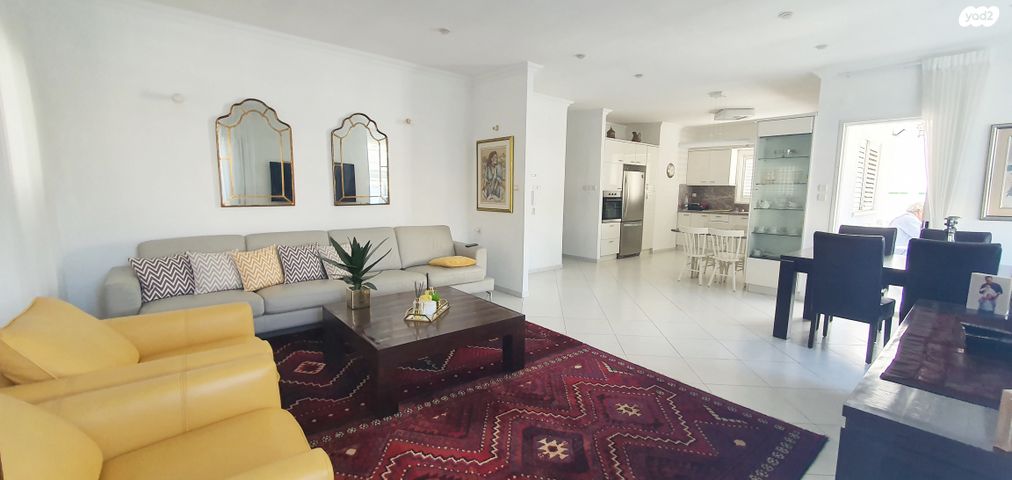 גג/ פנטהאוז, בוסל, פועלים ב, כפר סבא