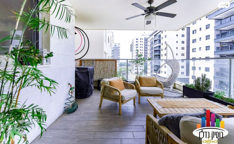 דירה, דליה רביקוביץ 5, הרצליה