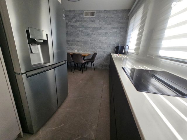 גג/ פנטהאוז, נהריה