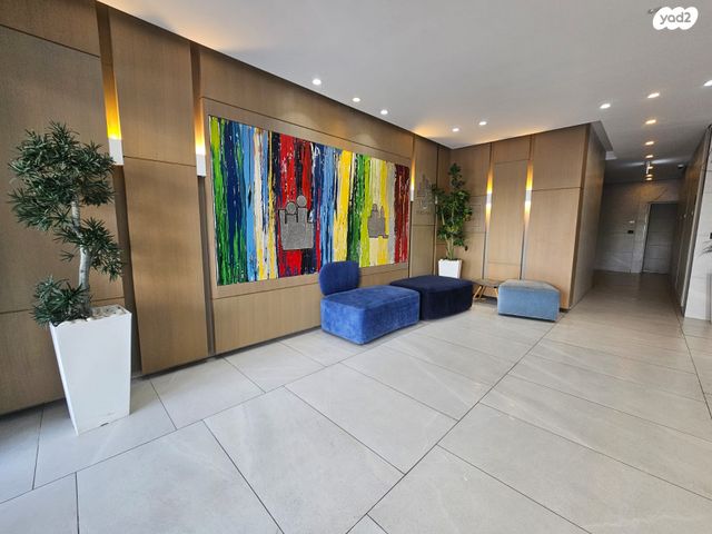 גג/ פנטהאוז, נהריה