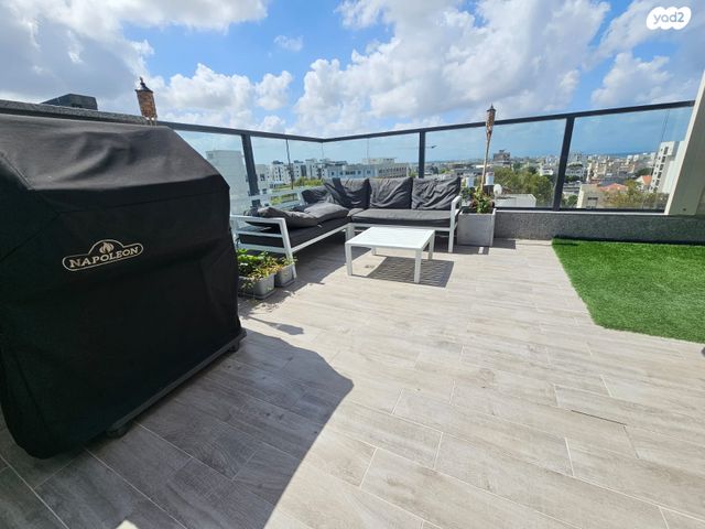 גג/ פנטהאוז, נהריה