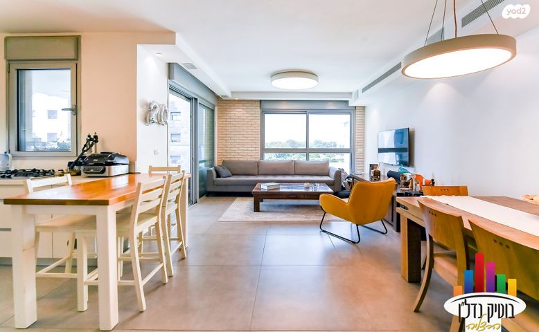 דירה, דליה רביקוביץ 5, הרצליה