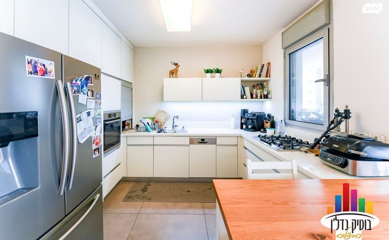 דירה, דליה רביקוביץ 5, הרצליה