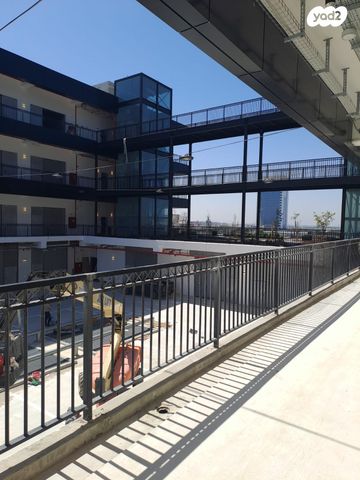 מחסנים, הכשרת היישוב, ראשון לציון