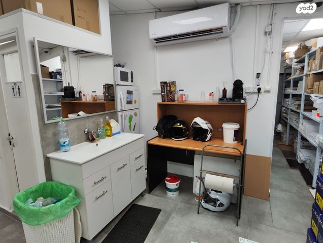 חנויות/ שטח מסחרי, המסגר 56, מונטיפיורי, הרכבת, תל אביב יפו