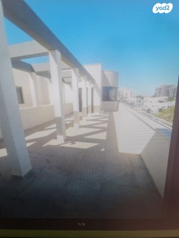 גג/ פנטהאוז, המבצעים, קרית שלום, תל אביב יפו