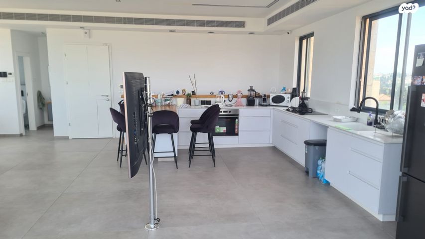 גג/ פנטהאוז, גיחון, גבעת חנניה, אבו תור, ירושלים