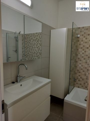 דירה, הגליל, דובדבן הכפר, כפר סבא