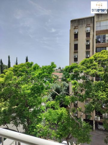 דירה, הגליל, דובדבן הכפר, כפר סבא