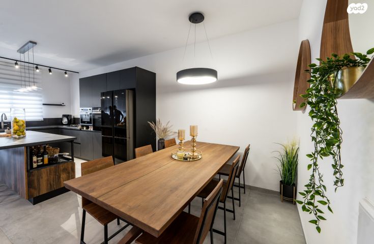 דירה, מצדה, מעלות תרשיחא