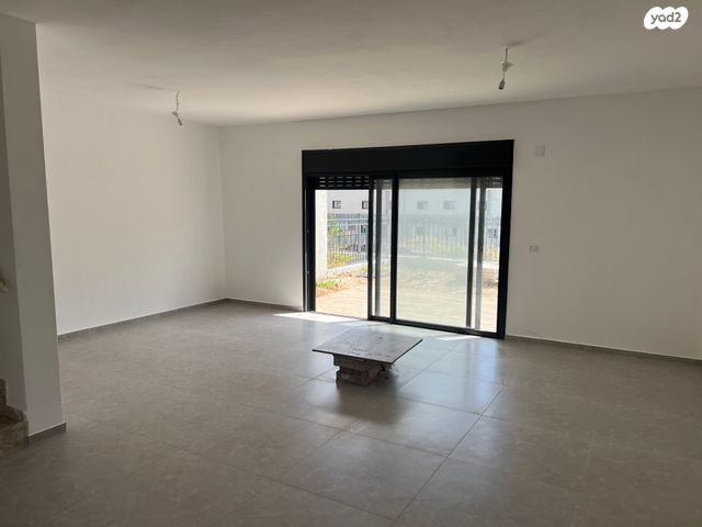 בית פרטי/ קוטג', עץ המשאלות, שלומי