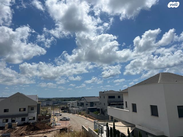 בית פרטי/ קוטג', עץ המשאלות, שלומי