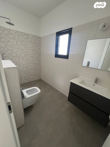 בית פרטי/ קוטג', עץ המשאלות, שלומי