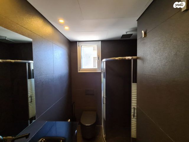 דירת גן, העוגן, עג'מי, גבעת העליה, תל אביב יפו