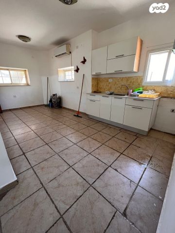 דירת גן, קוממיות 2, גבעת המורה, עפולה