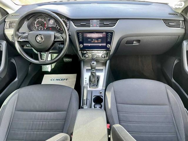 סקודה אוקטביה