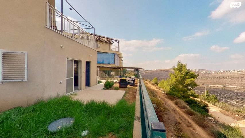 דו משפחתי, נריה, טלמון