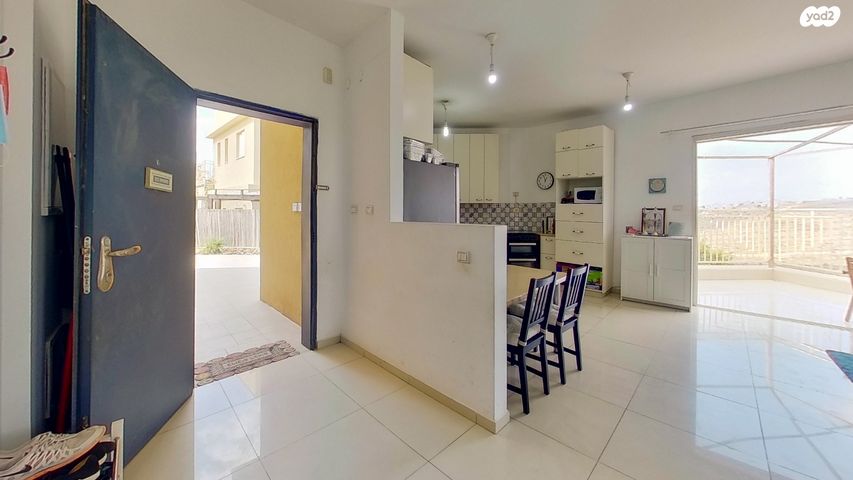 דו משפחתי, נריה, טלמון