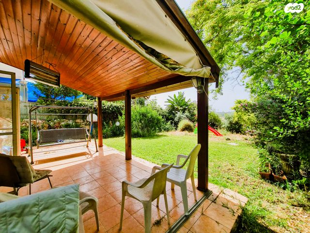 דו משפחתי, ארבל, אלפי מנשה